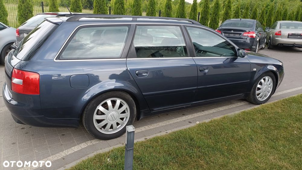Audi A6 Avant - 10