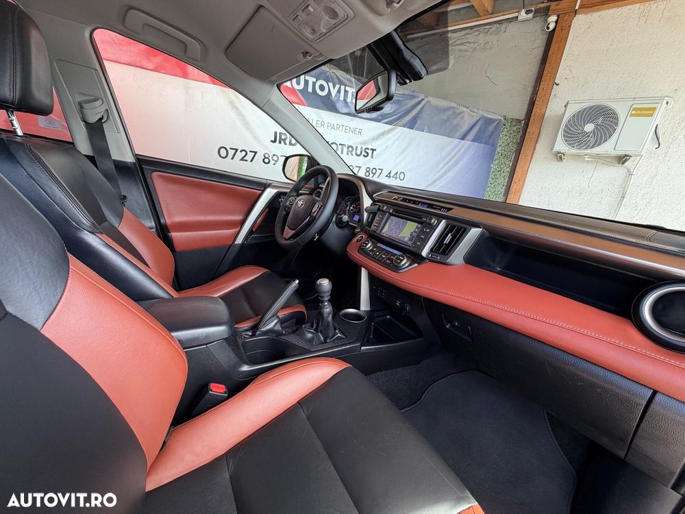 Toyota RAV4 2.0 D-4D 4x4 Executive - 20