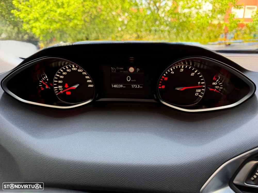 Peugeot 308 1.5 BlueHDi Style EAT8 - 35