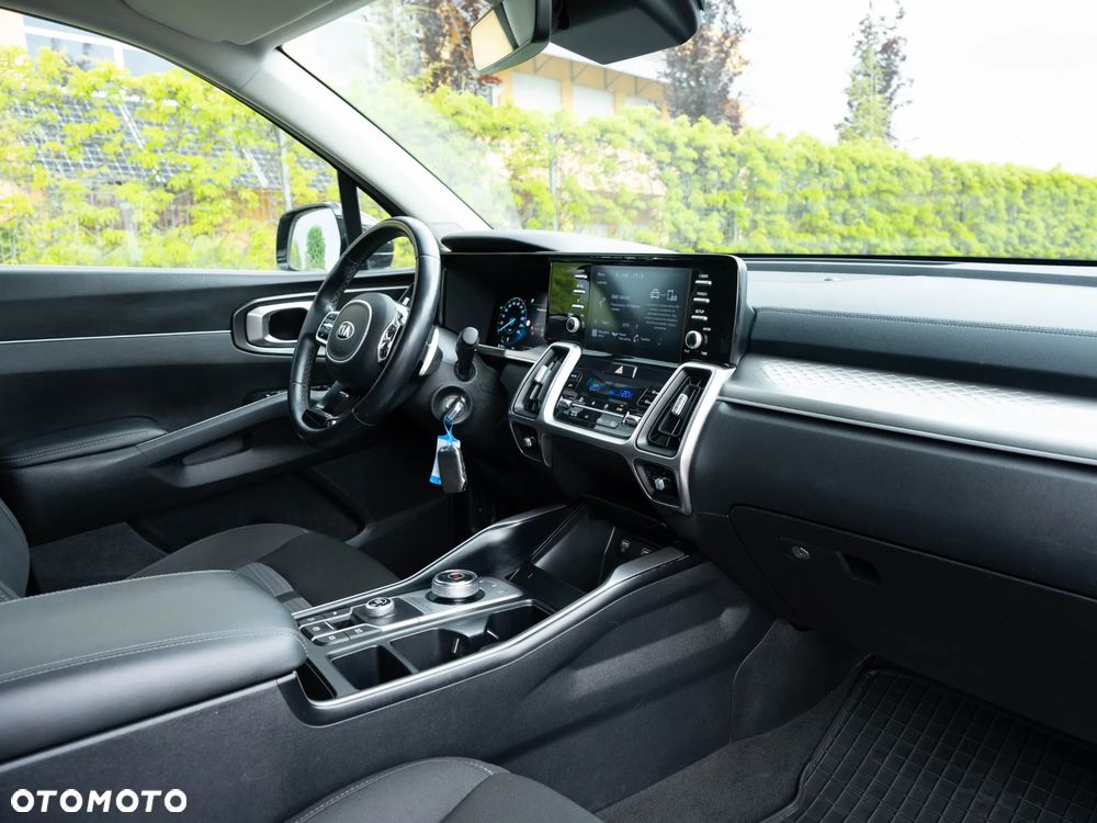 Kia Sorento 1.6 T-GDI HEV M - 22