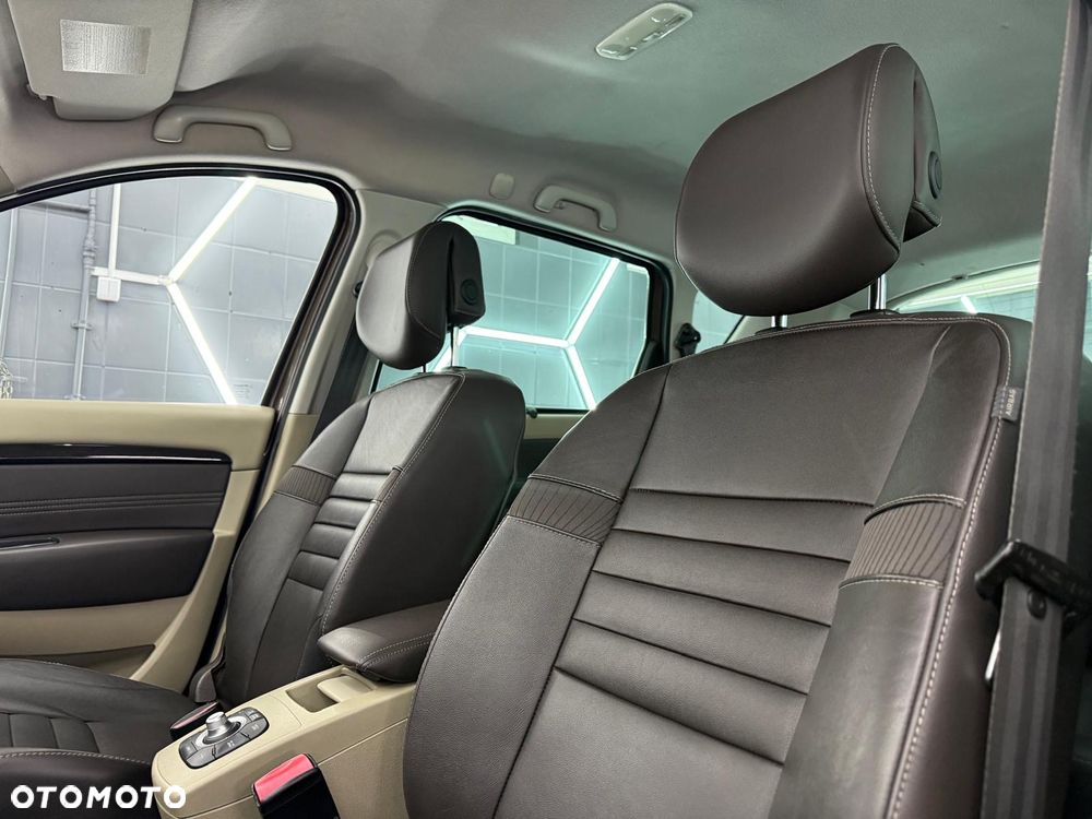 Renault Scenic Energy dCi 130 Start & Stop Bose Edition - 21