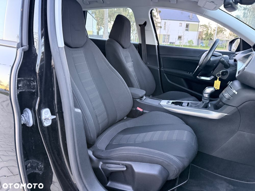 Peugeot 308 - 18