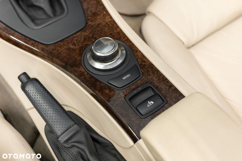 BMW Seria 3 - 23