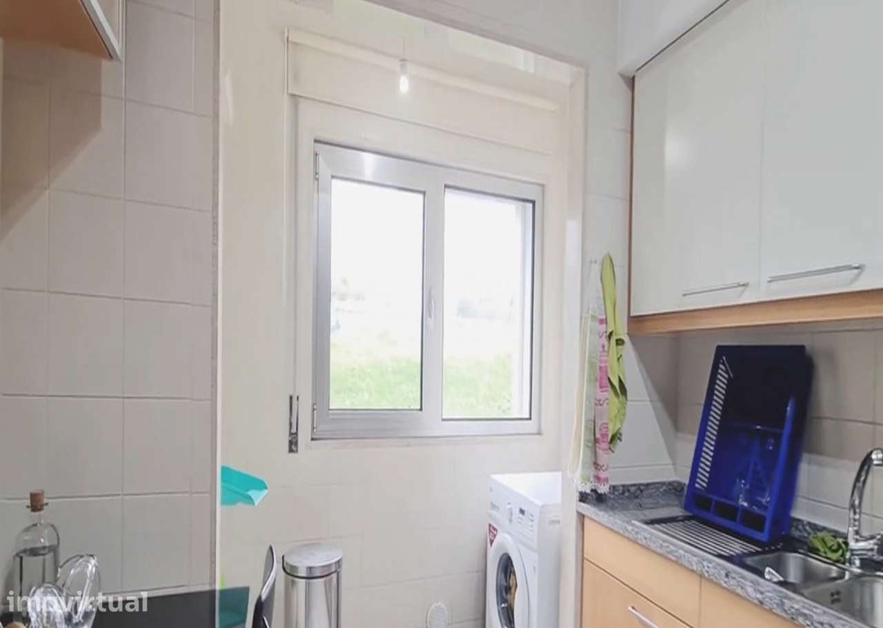 T2 com varanda, garagem e ar condicionado em Lisboa - Grande imagem: 3/22