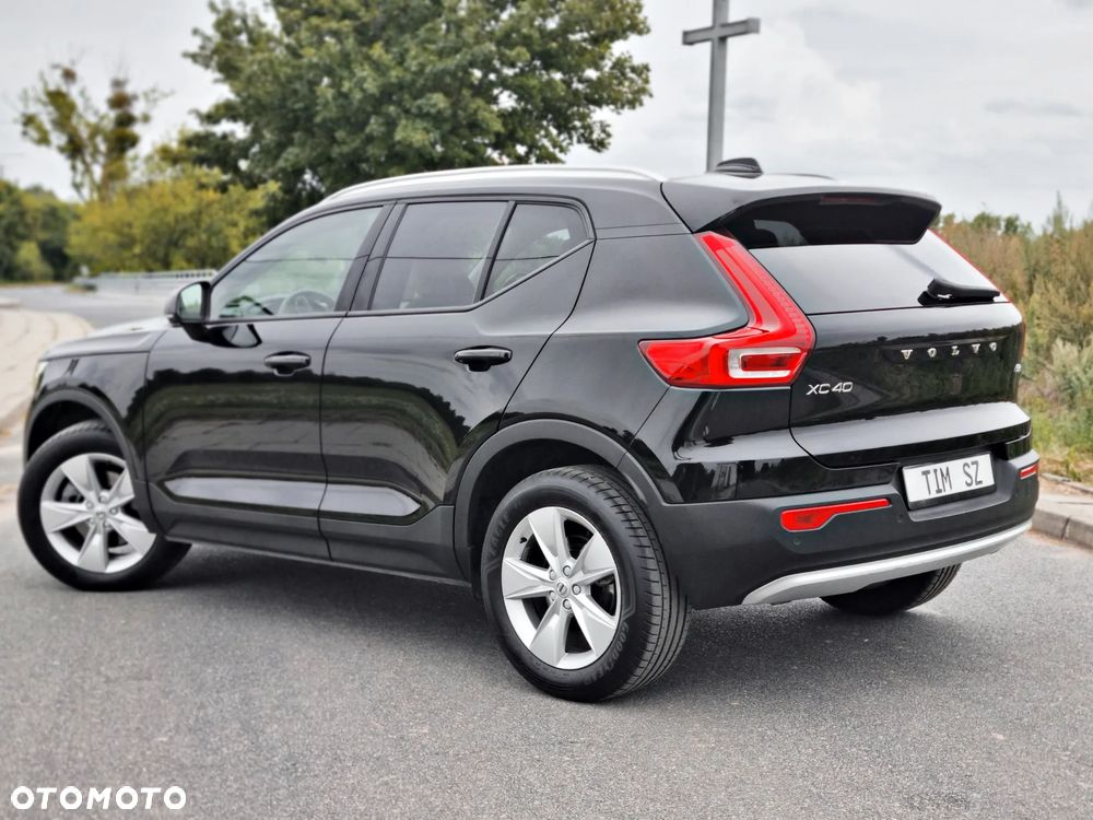 Volvo XC 40 B3 B DKG Ultra Black Edition - 14