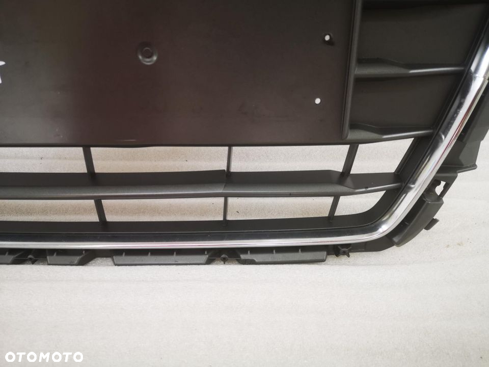 AUDI A1 LIFT 8XA 13- ATRAPA PRZEDNIA PRZÓD / GRILL NR: 8XA853651B  8XA853651C  NR AUKCJI NG247 - 11