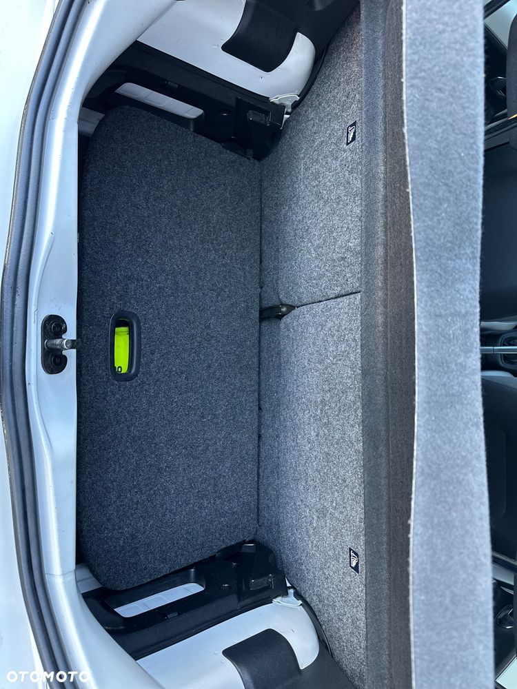 Volkswagen up! - 28