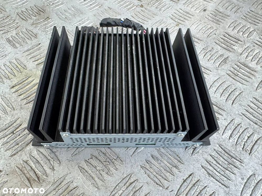 KIA Carens IV 2013-2019 Wzmacniacz audio - 1