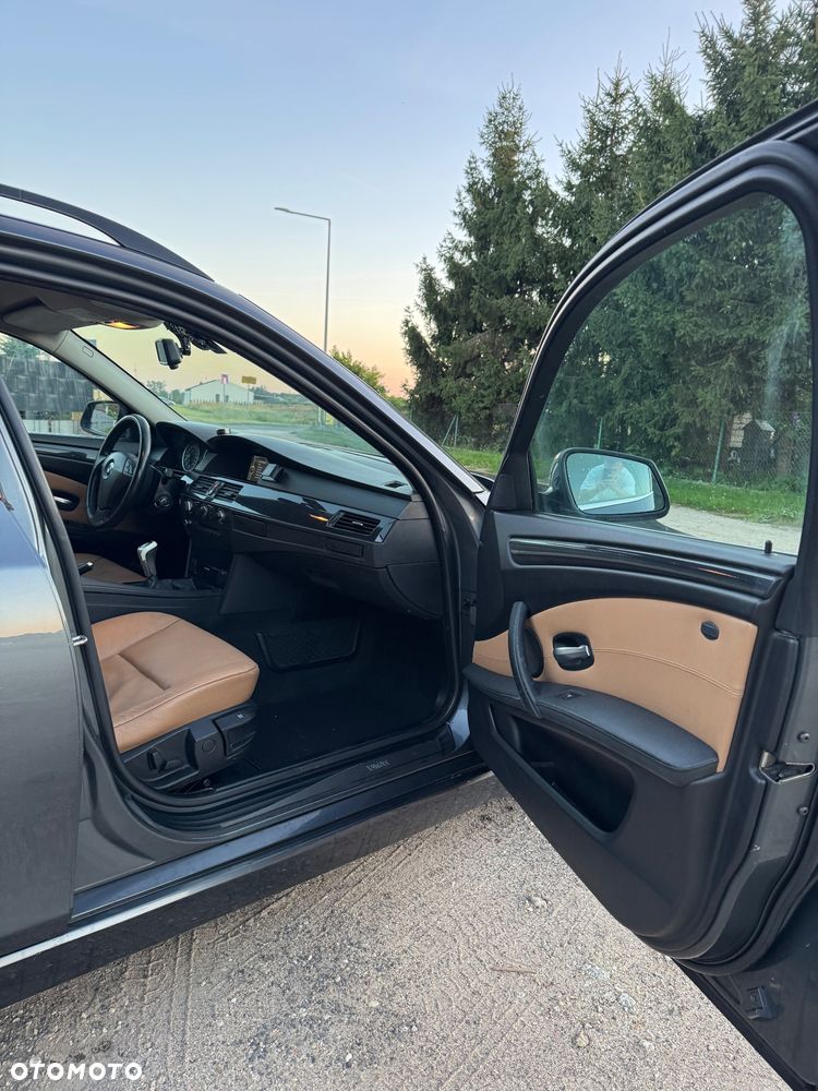 BMW Seria 5 520d Edition Exclusive - 22