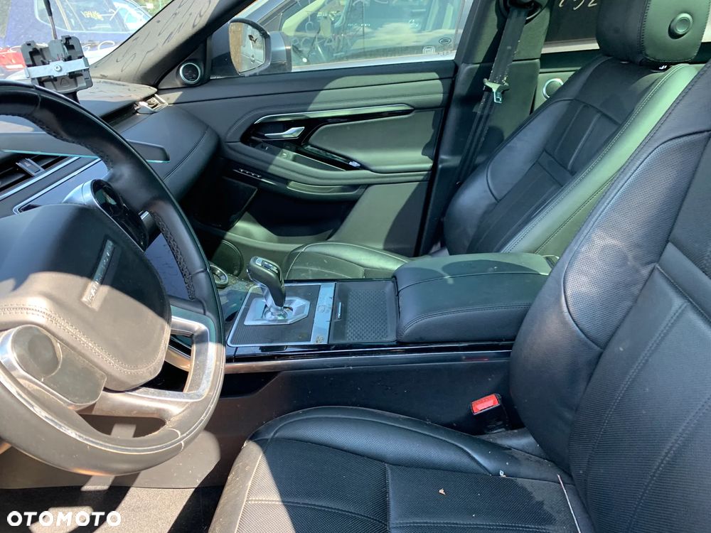 Land Rover Range Rover Evoque P250 Dynamic SE - 17