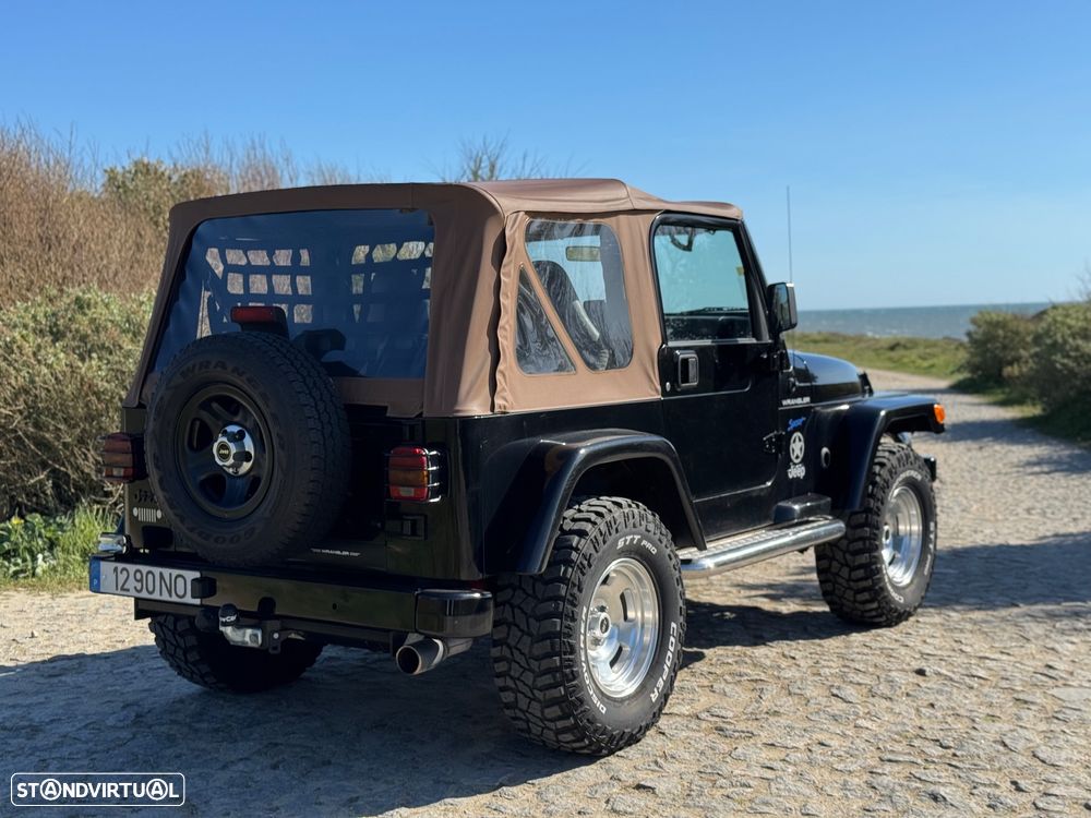 Jeep Wrangler 2.5 Sport Hard Top - 3
