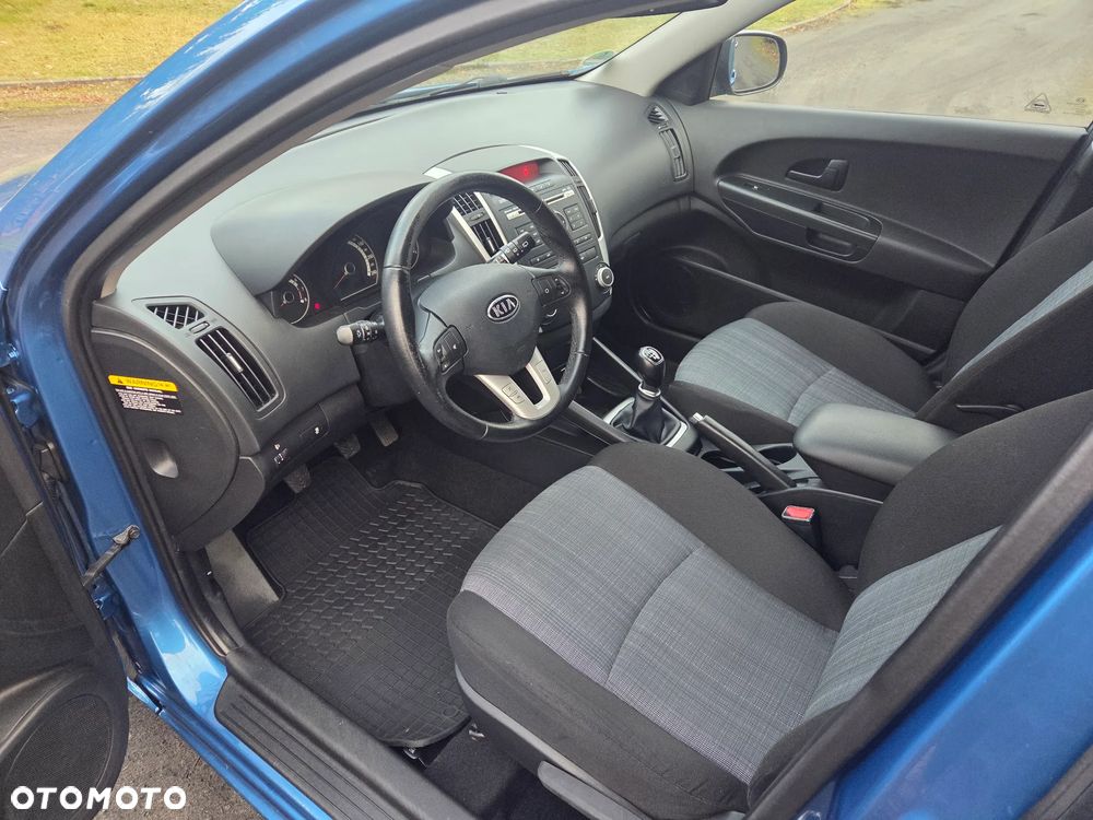 Kia Ceed 1.4 CVVT Edition 7 - 9