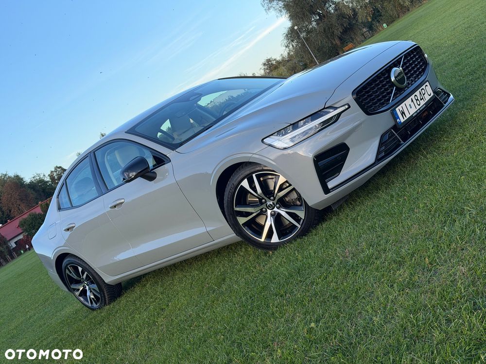 Volvo S60 B5 B Ultimate Dark - 22