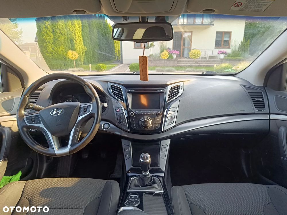 Hyundai i40 i40cw 1.7 CRDi Fifa World Cup Edition - 10