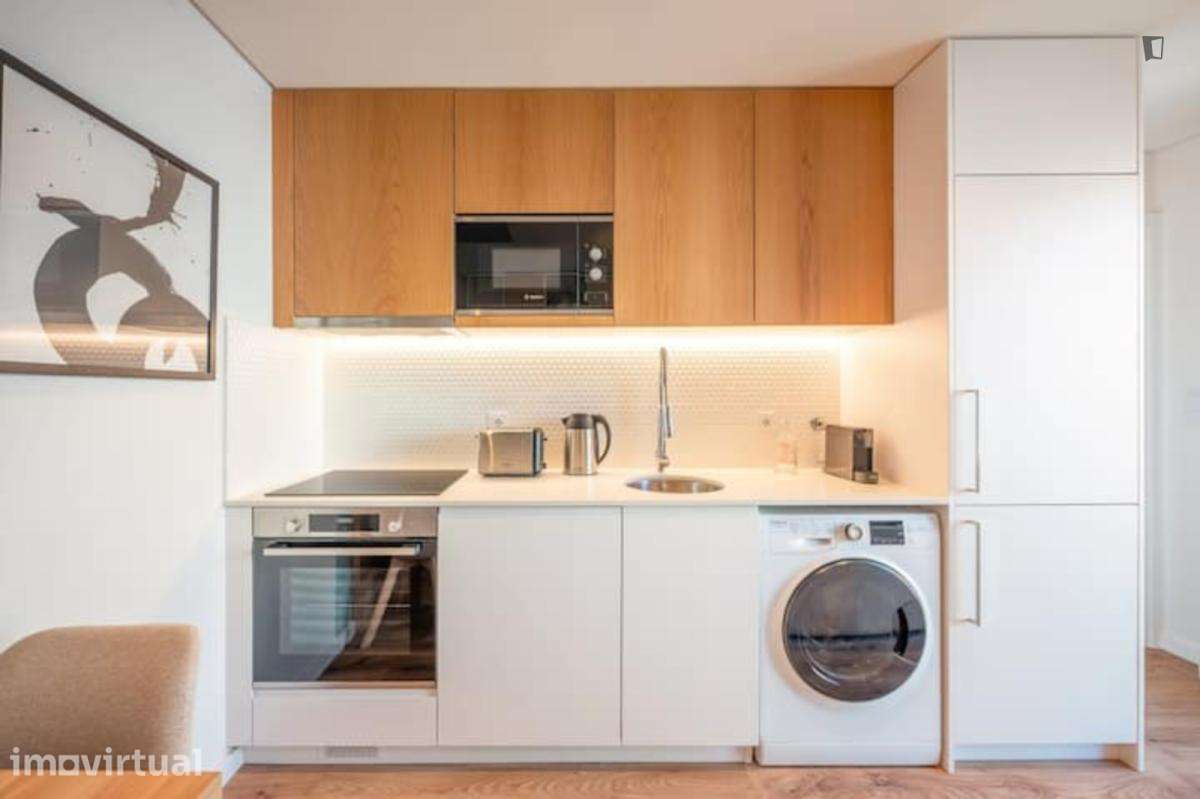 Apartamento com 1 quartos - localizado em Lumiar Lisbon - Grande imagem: 2/21