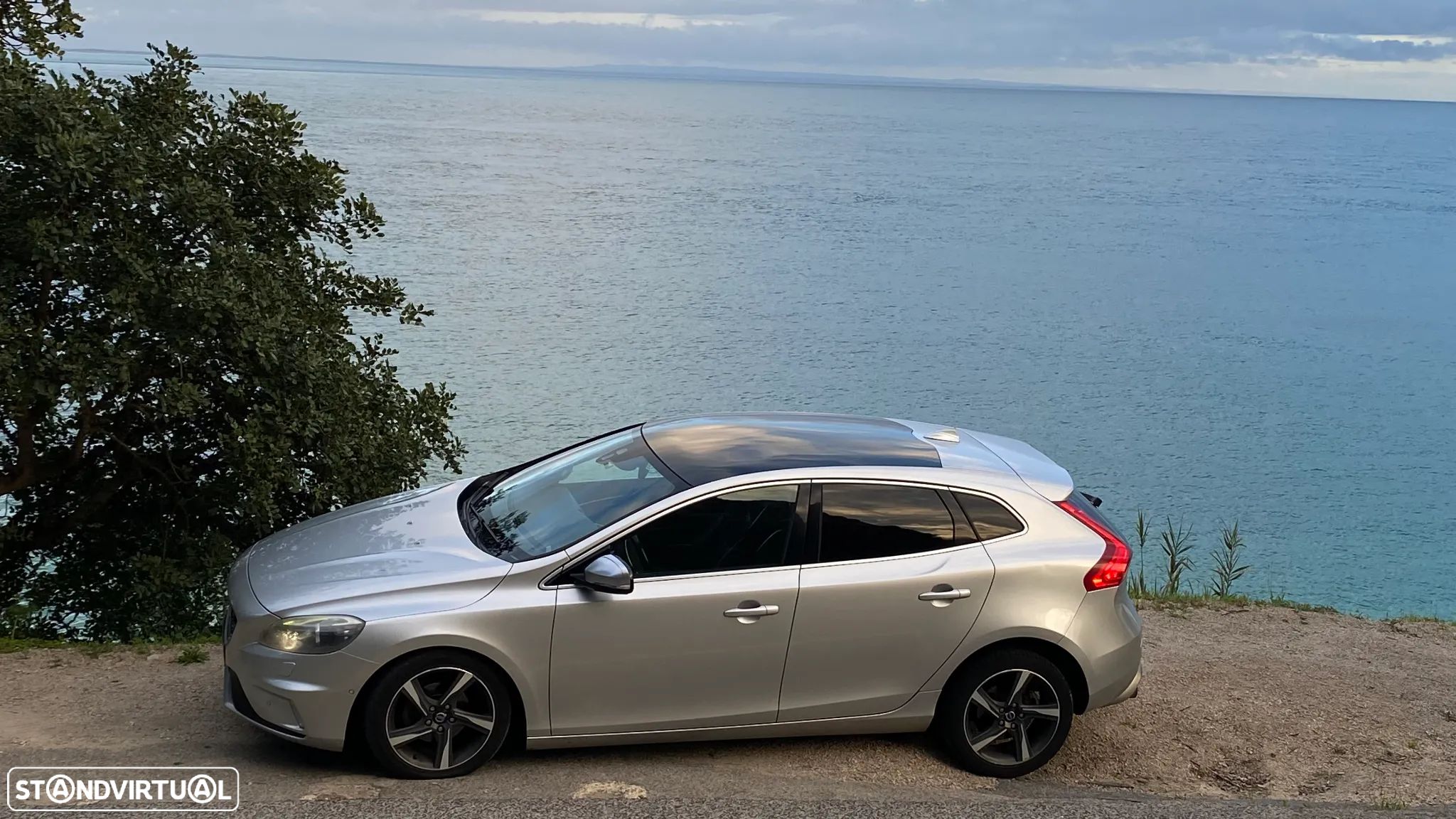 Volvo V40 1.6 D2 R-Design - 1