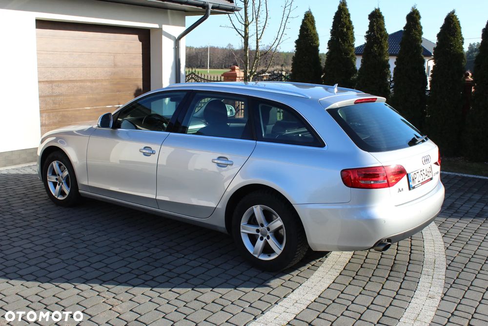 Audi A4 ver-avant-2-7-tdi-dpf-multitronic-ambition - 8