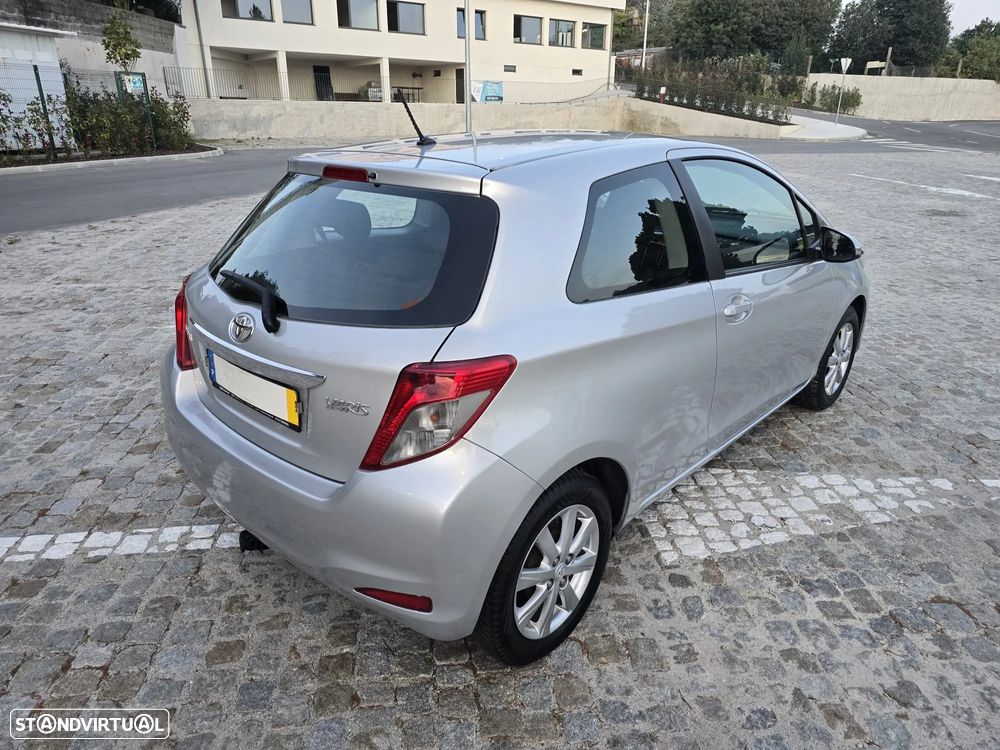 Toyota Yaris 1.0 VVT-i Comfort+P.Style - 10
