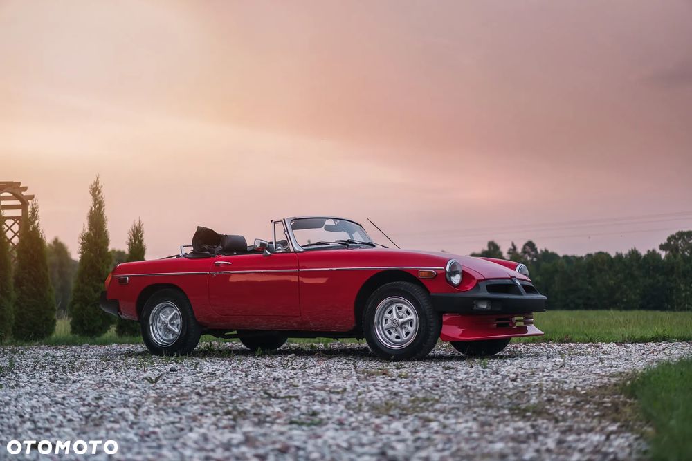 MG MGB - 10