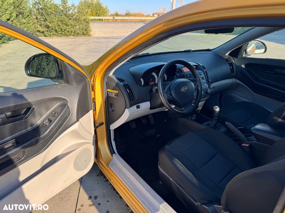 Kia Pro Ceed - 10