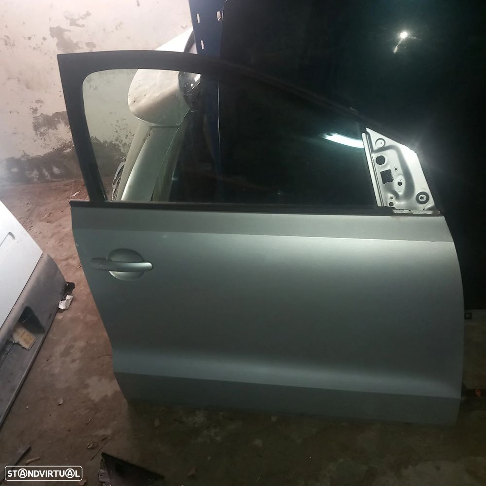 Porta da frente lado passageiro Volkswagen Polo 6R - 1