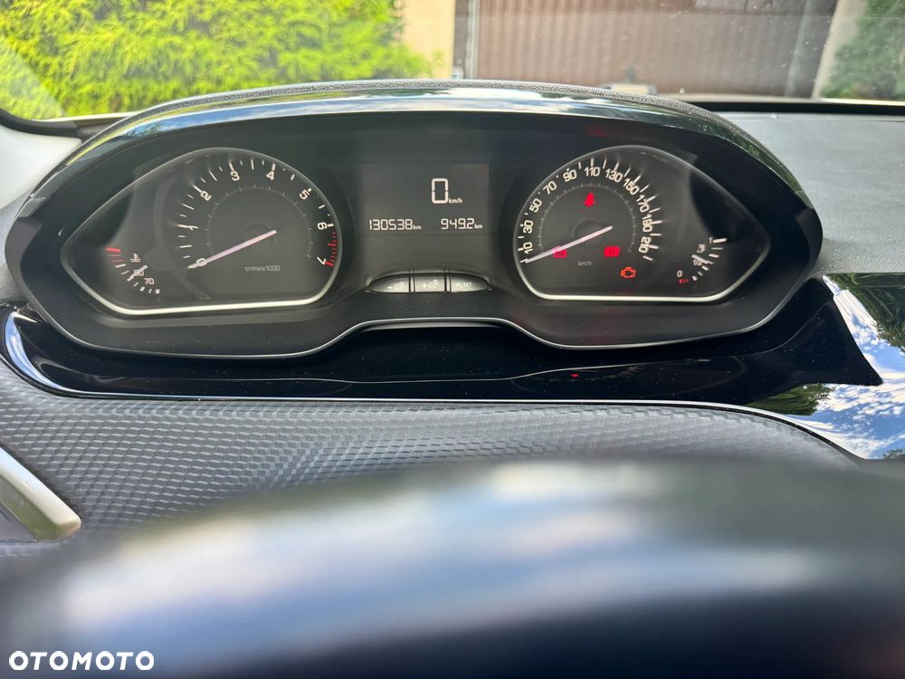 Peugeot 2008 1.2 Pure Tech Access EU6 - 4