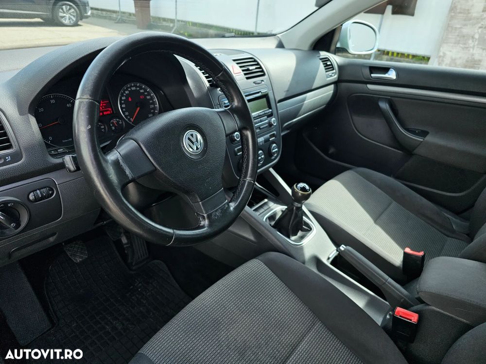 Volkswagen Jetta 1.9 TDI Comfortline - 10