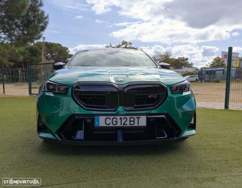 BMW M5 xDrive - 1