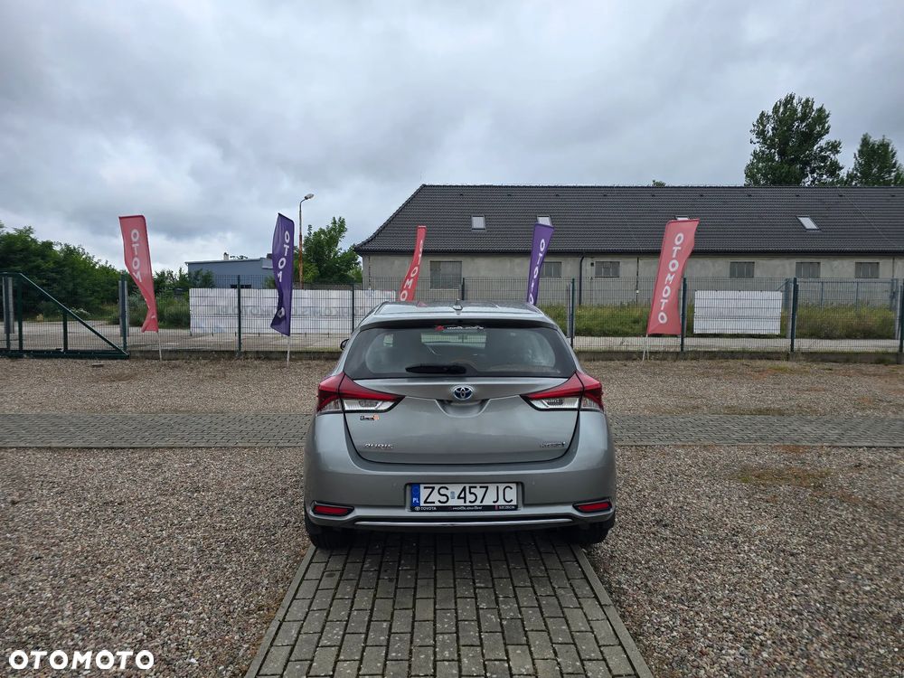 Toyota Auris Hybrid 135 Premium - 7