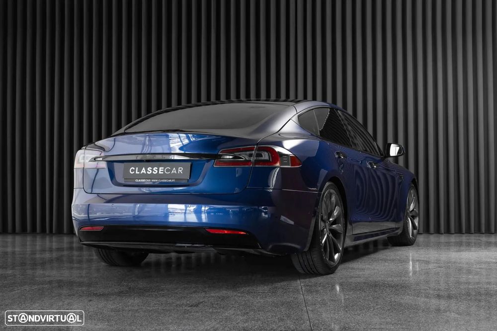 Tesla Model S Standard Range - 4