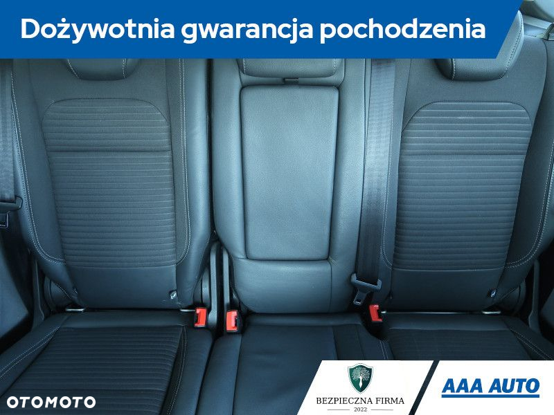 Ford Kuga - 11