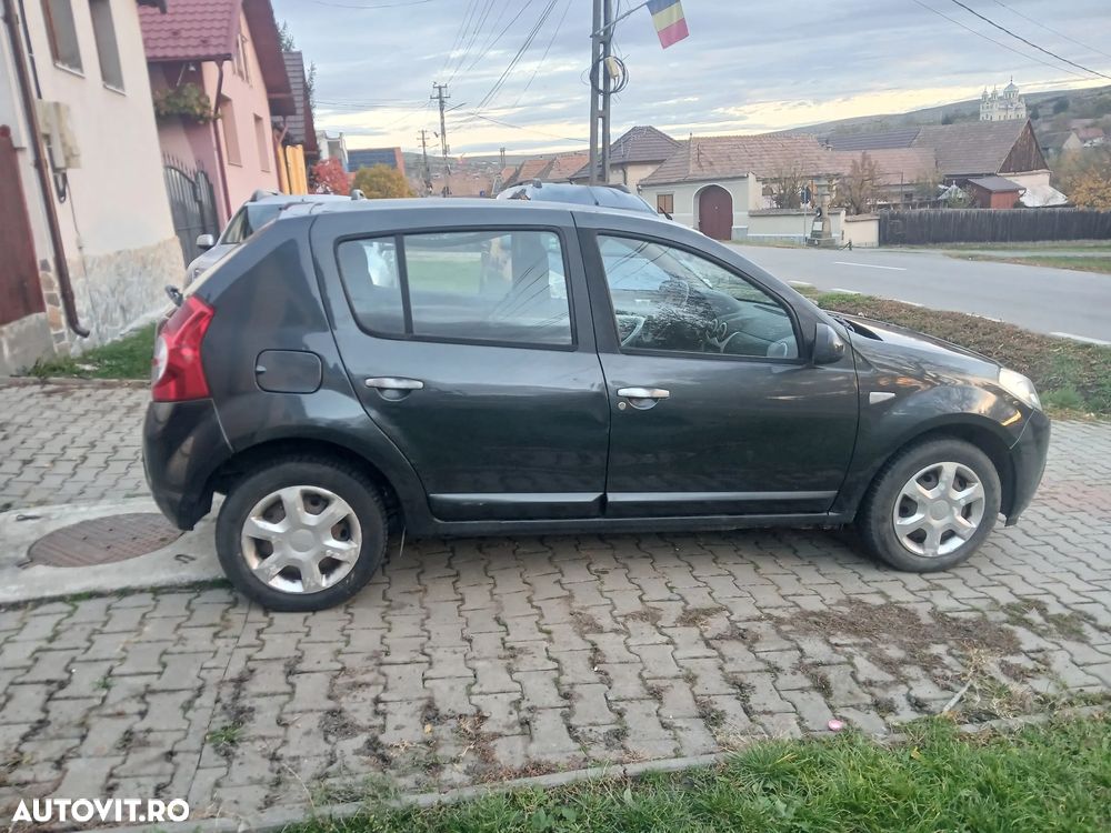 Dacia Sandero ver-1-2-16v-75-laureate - 9