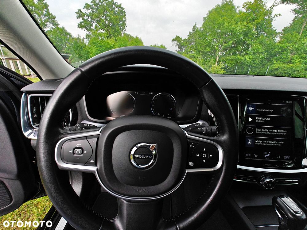 Volvo V60 D4 Geartronic Momentum Pro - 14