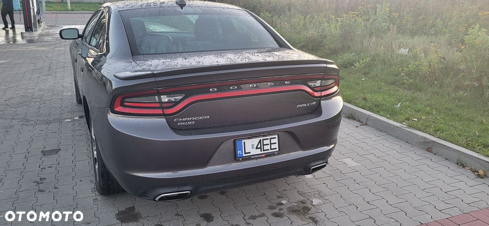 Dodge Charger 3.6 GT - 12