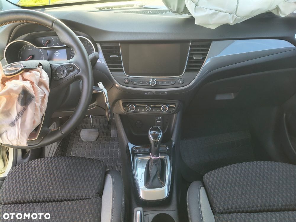 Opel Crossland X - 7