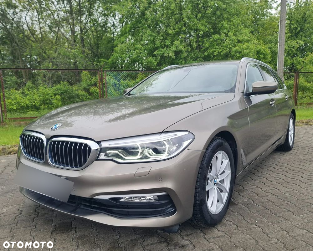 BMW Seria 5 520d xDrive Luxury Line sport - 10