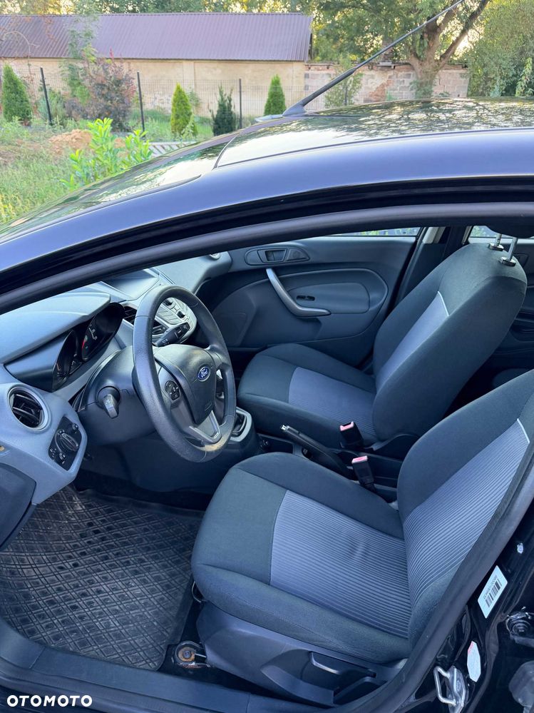 Ford Fiesta - 6