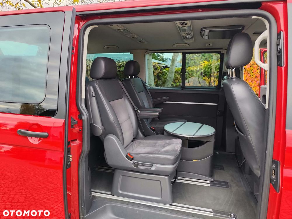 Volkswagen Multivan - 23