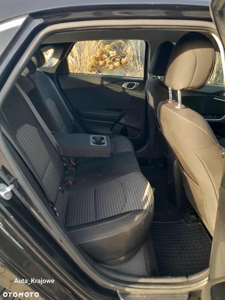 Kia Ceed 1.5 T-GDI M - 27