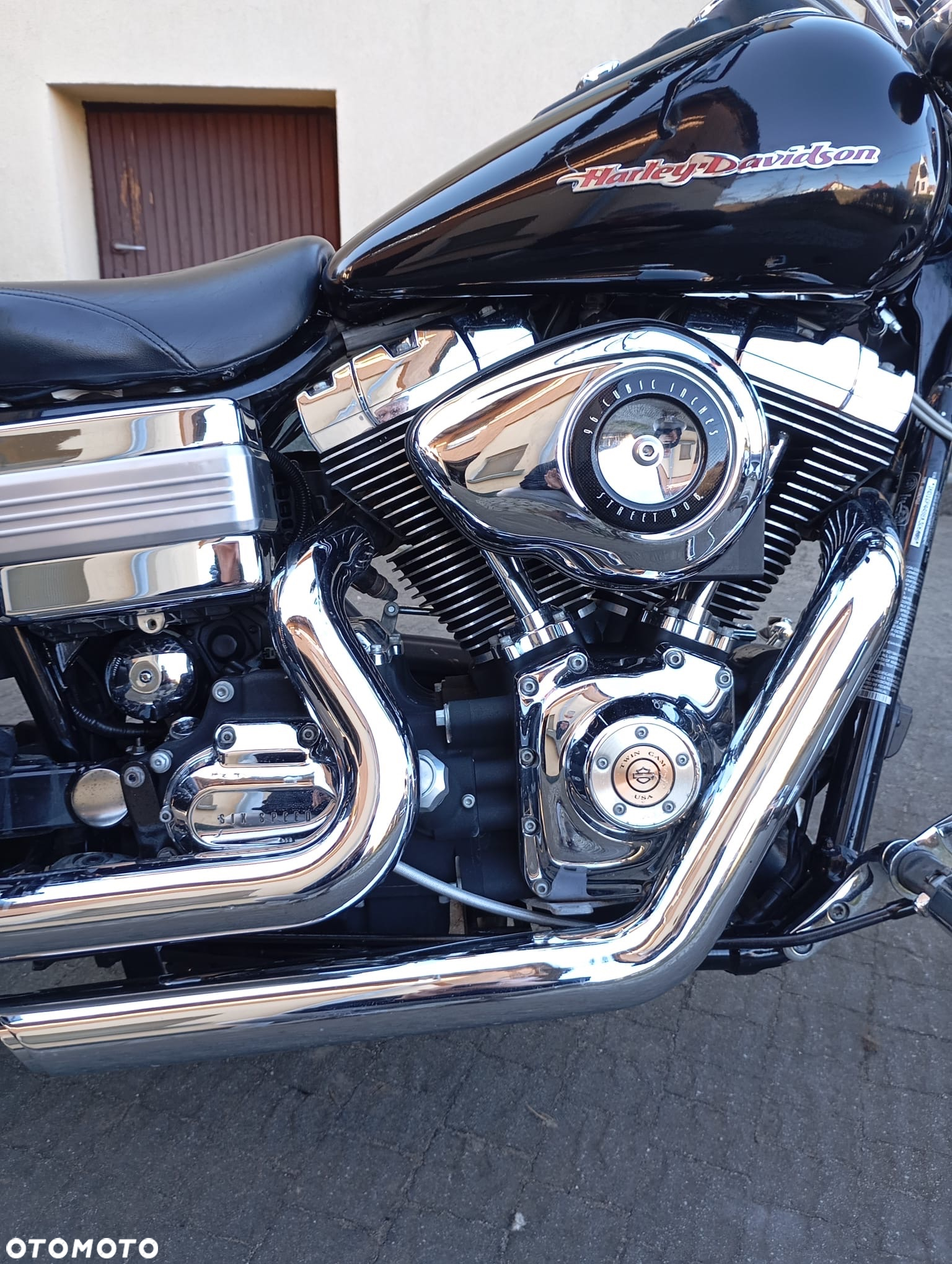 Harley-Davidson Dyna - 11