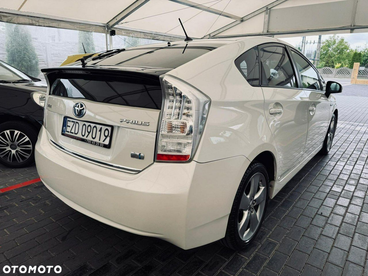 Toyota Prius - 12