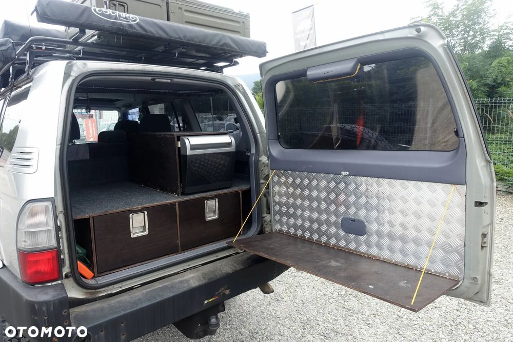 Toyota Land Cruiser - 26