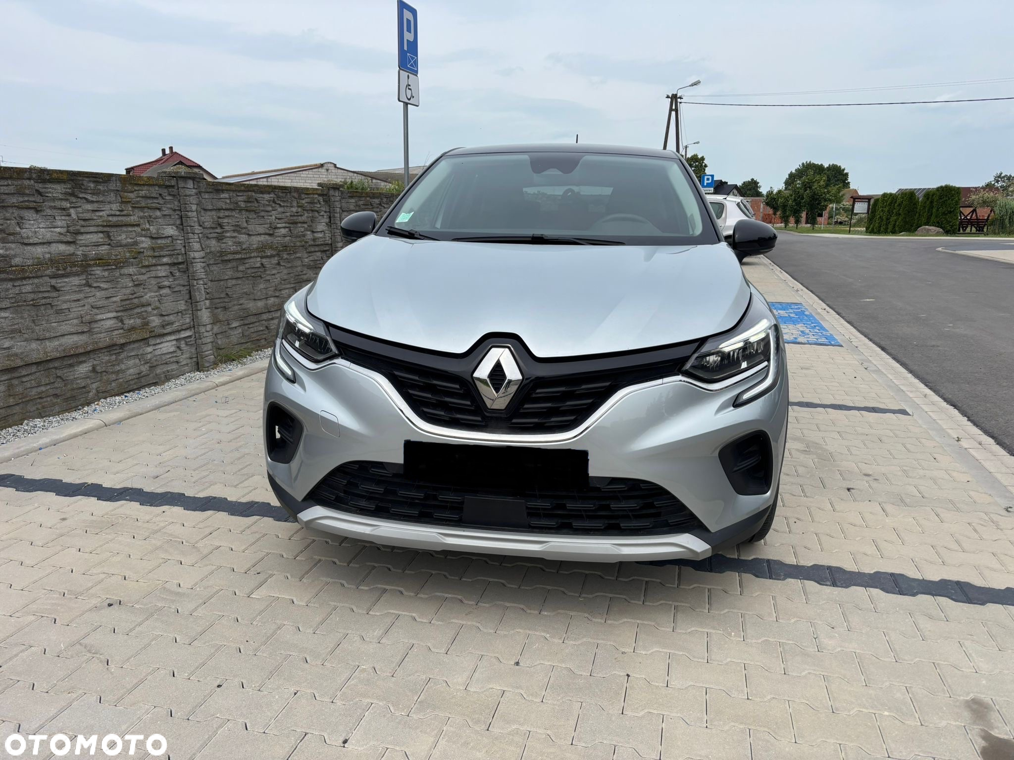 Renault Captur 1.6 E-TECH Full Hybrid 145 Techno - 2