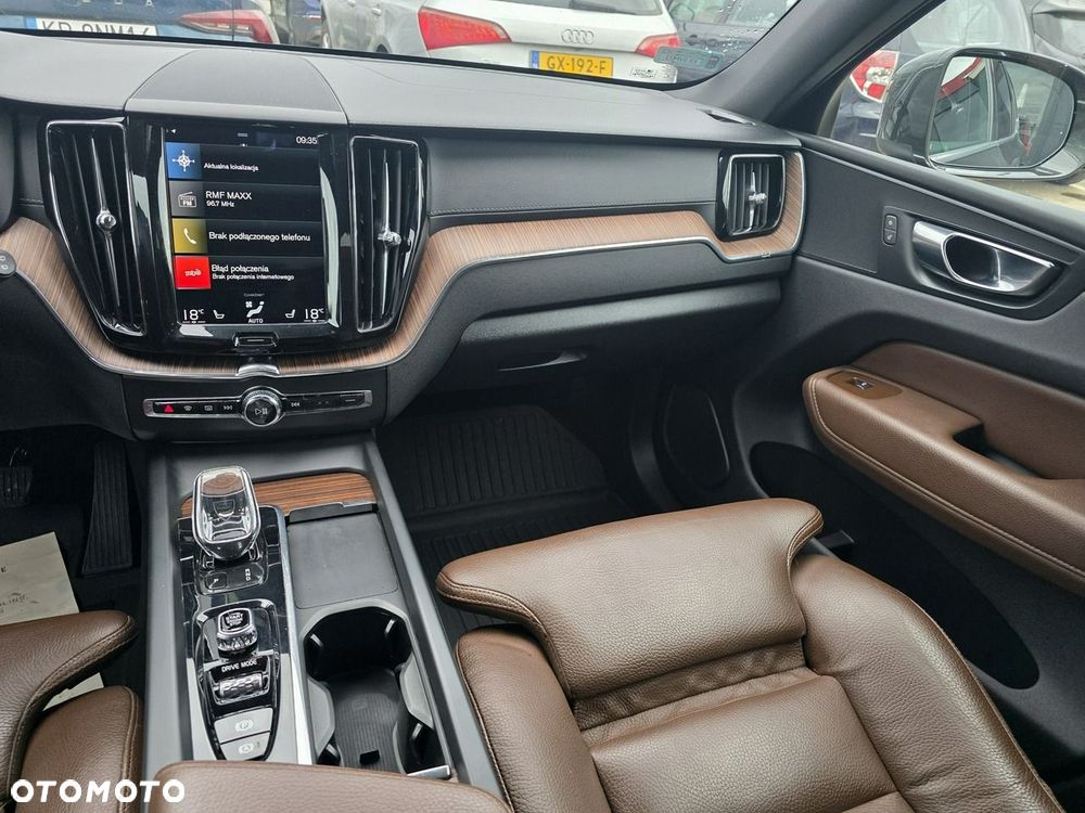 Volvo XC 60 B4 D AWD Inscription - 15