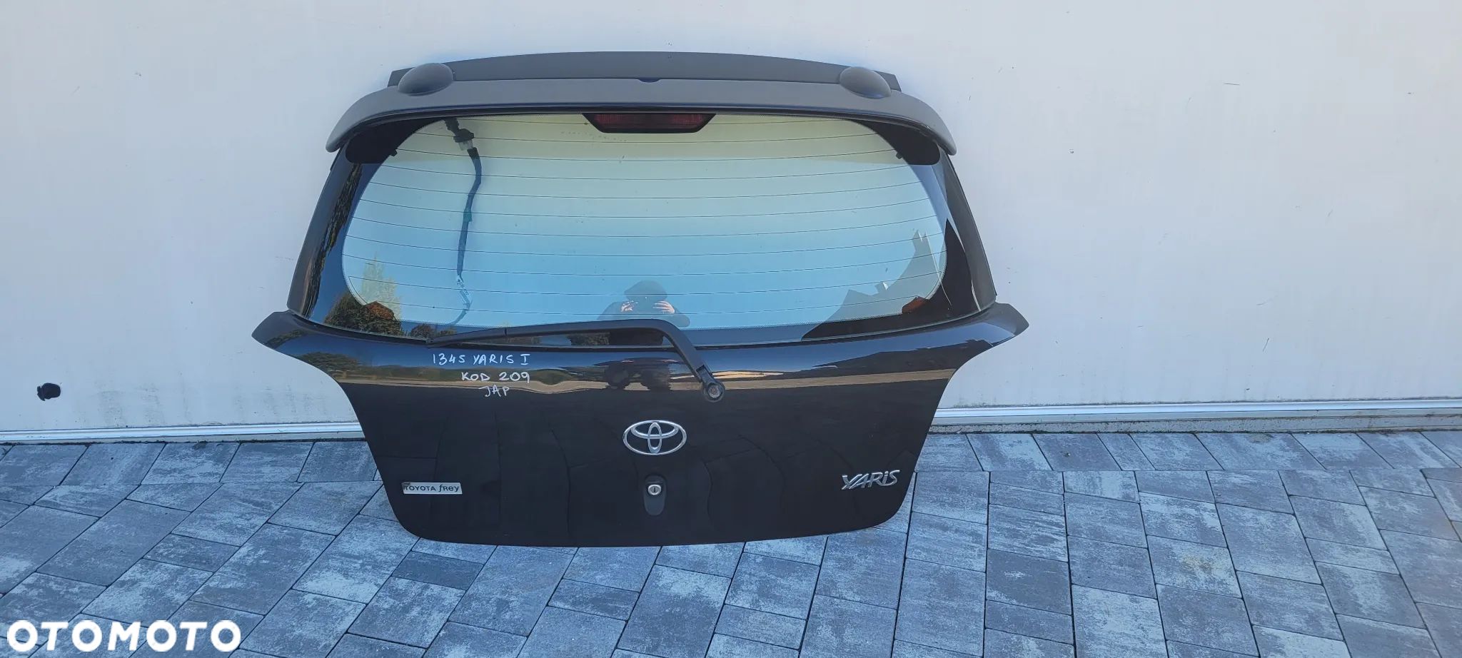 KLAPA BAGAŻNIKA TOYOTA YARIS I LIFT ZE SPOJELREM, KOD KOLORU 209 - 1