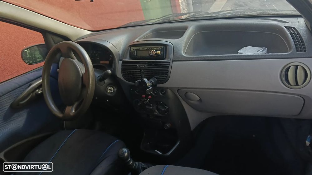 Fiat Punto 1.2 60 Class - 1