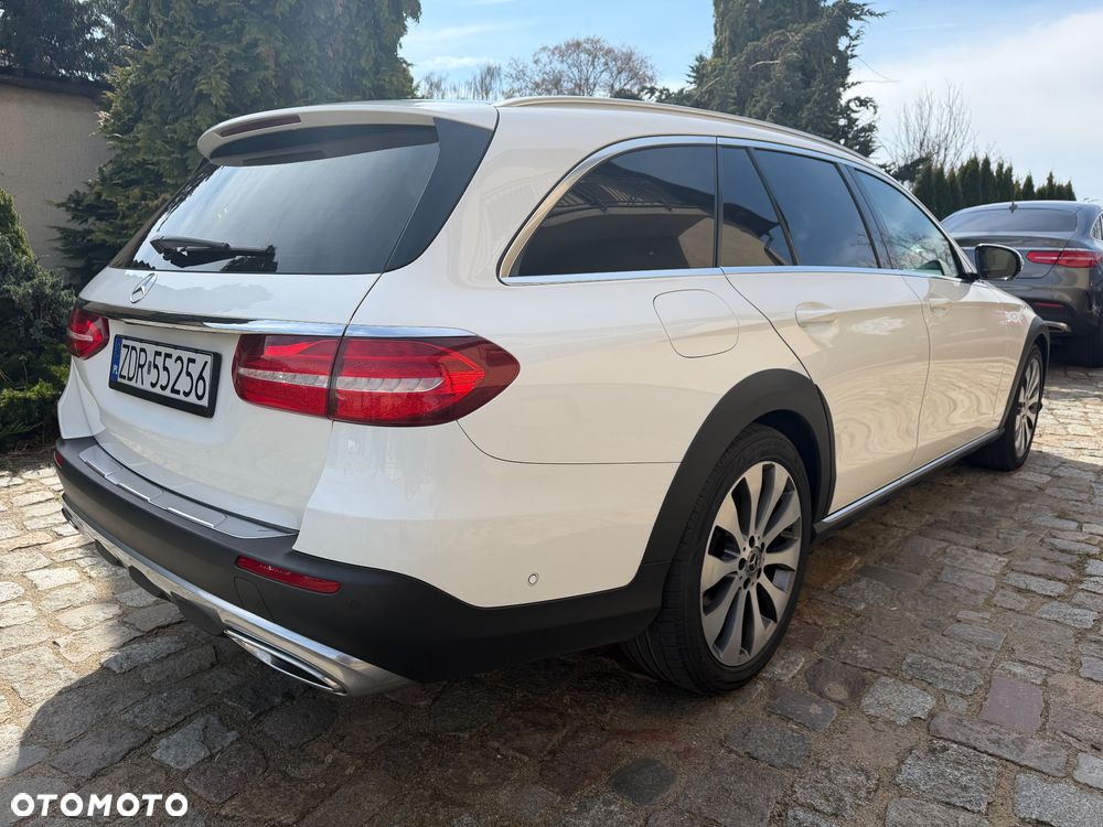 Mercedes-Benz Klasa E 220 d 4Matic All-Terrain 9G-TRONIC Exclusive - 7
