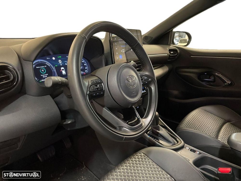 Toyota Yaris - 10