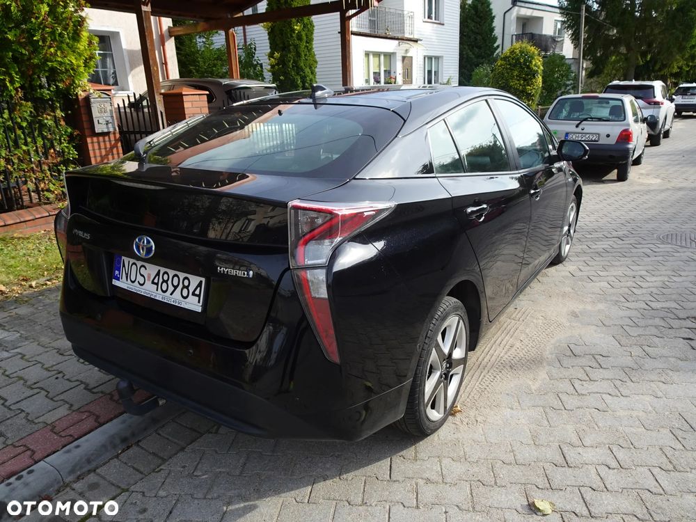 Toyota Prius - 5