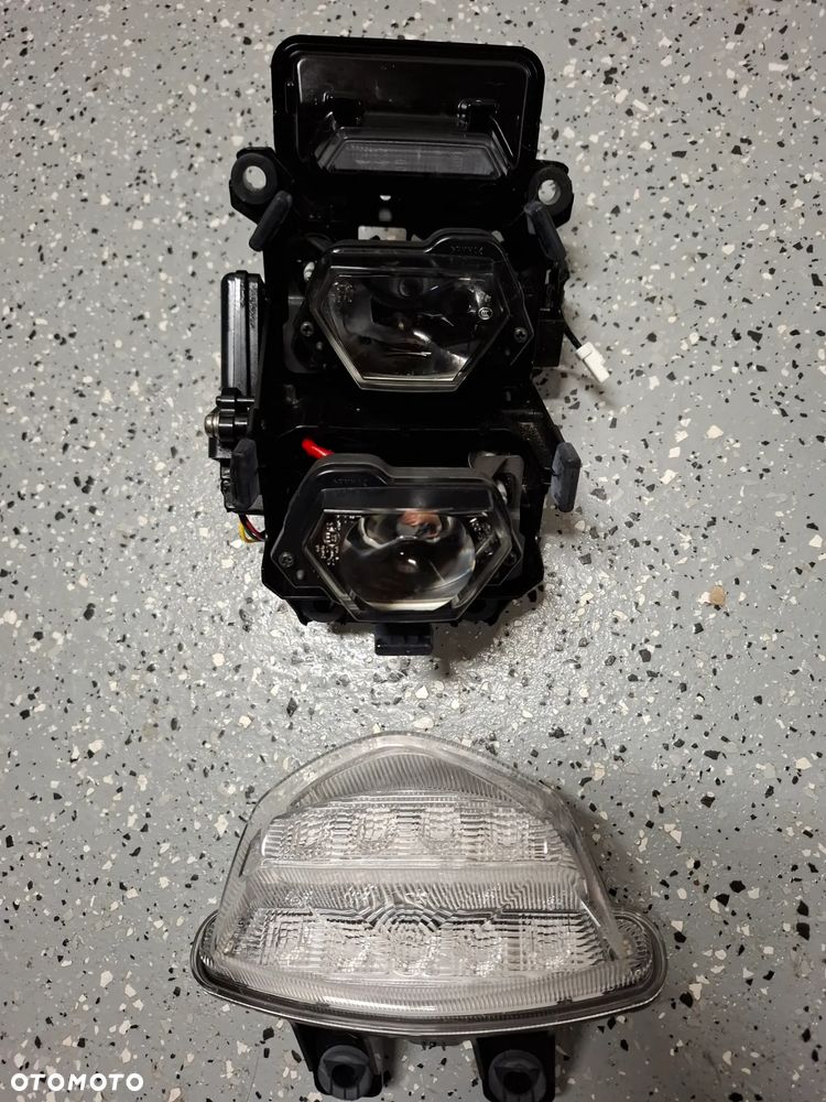 Suzuki GSXS 1000 950 lampa reflektor licznik - 2